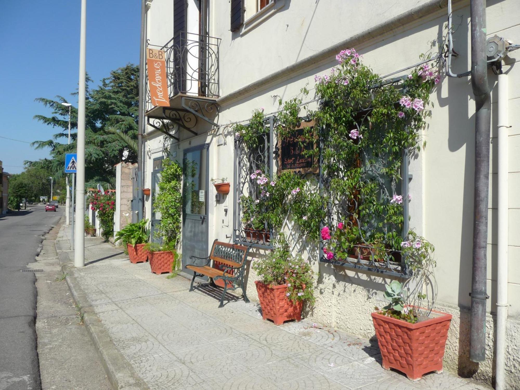 B&B Tredomus Tresnuraghes Exterior foto